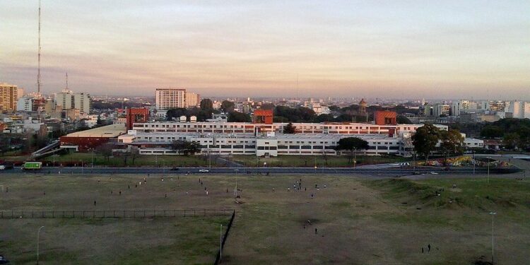 Garrahan Hospital workers hold a 24-hour strike – Buenos Aires Herald