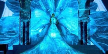 3D mapping show attracts crowds of visitors to the Spring City – news.cgtn.com