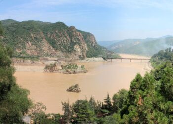 In pics: view of Yellow River flowing through Jinan, E China – Xinhua | English.news.cn – 新华网