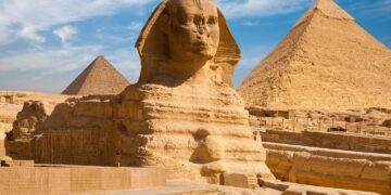 Egypt, blocks of the Lighthouse of Alexandria, one of the Seven Wonders, resurface after 2,300 years – Finestre sull’Arte