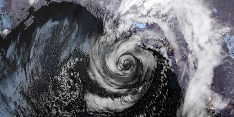 Flights cancelled and thousands without power after Australia hit by ‘bomb cyclone’ – The Independent