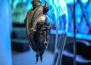 France backs returning colonial-era ‘talking drum’ to I.Coast – France 24