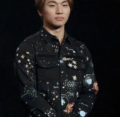Big Bang’s star Daesung enjoys spring rolls, coconut smoothie during Ho Chi Minh City visit – VnExpress International