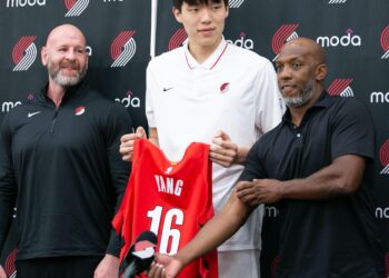 2025 NBA Draft scouting report: Hansen Yang, C, Qingdao – Yahoo Sports