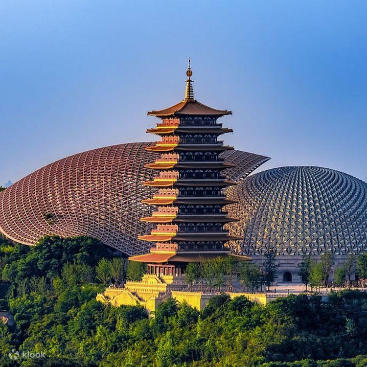 Touring Nanjing to enjoy the extraordinary scenery of Plum Blossom Hill | Travel & Leisure | Lifestyle – 當代中國