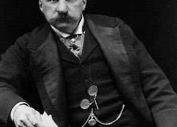 JP Morgan chief’s message to Europe: ‘You’re losing’ – Yahoo Finance