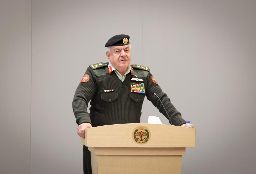 Jordanian army chief, US counterpart discuss military cooperation in Amman – Arab News
