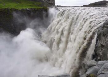 Heavy falls continue to disrupt Lahore routine – Dawn