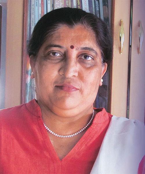 Varsha Deshpande from Satara wins 2025 UN Population award for championing gender equality in India – The Indian Express