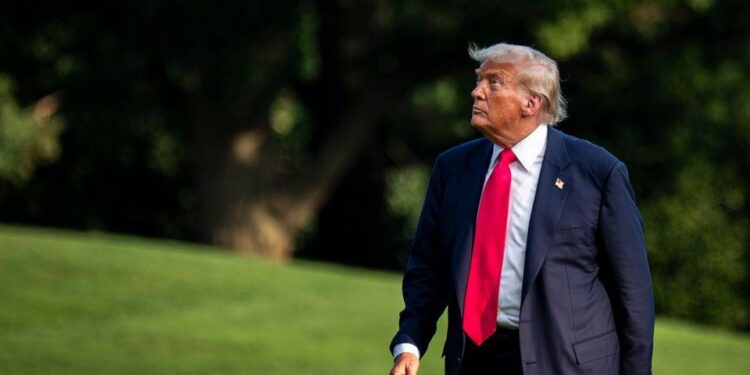 Trump Secretly Asked Zelensky if He Can Attack Moscow After His ‘Bad’ Call With Putin – The Daily Beast