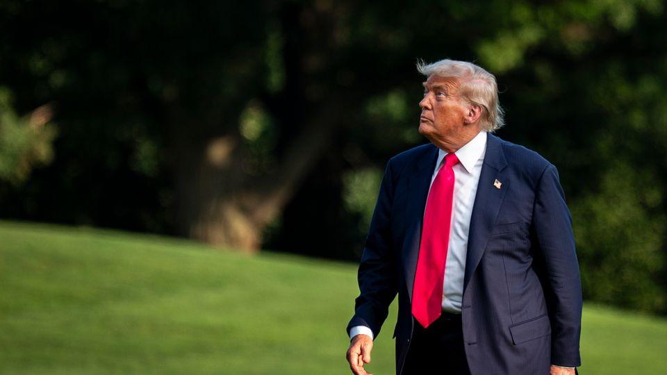 Trump Secretly Asked Zelensky if He Can Attack Moscow After His ‘Bad’ Call With Putin – The Daily Beast