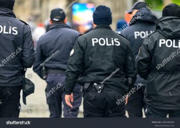 Turkish police arrest more than 50 people before banned Istanbul Pride parade – The Guardian