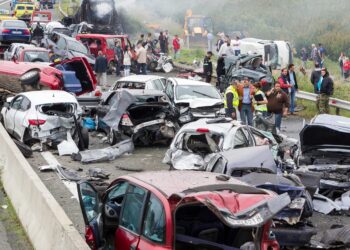 One dead in big pileup on Chinese bridge shrouded in fog – Reuters