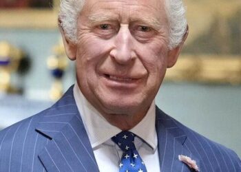 King Charles III Snubs Tesla and Buys an EV From Wuhan, China – The Daily Beast