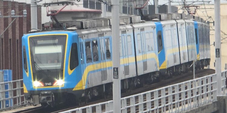 China-made Dalian trains finally deployed – MSN