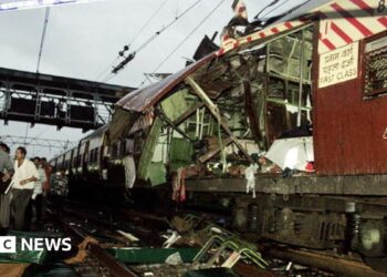 7/11Mumbai train blast: Pune’s Suhail Shaikh acquitted by HC: we had lost hope, but he did not, says family – The Indian Express