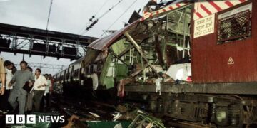 7/11Mumbai train blast: Pune’s Suhail Shaikh acquitted by HC: we had lost hope, but he did not, says family – The Indian Express