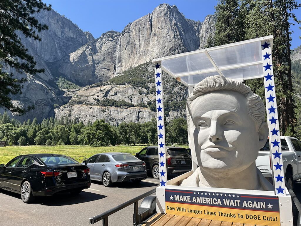 EXCLUSIVE: Mysterious giant Elon Musk head travels America’s national parks, saying ‘Make America Wait Again’ – Fox News