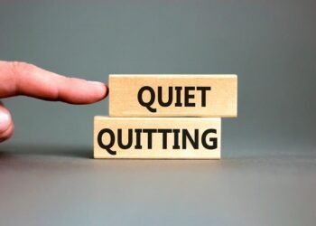 France’s Quiet Quitters Get Louder This Summer – Bloomberg.com