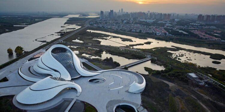 Move over, Sydney: The new Harbin Opera House is a force of nature – CNN