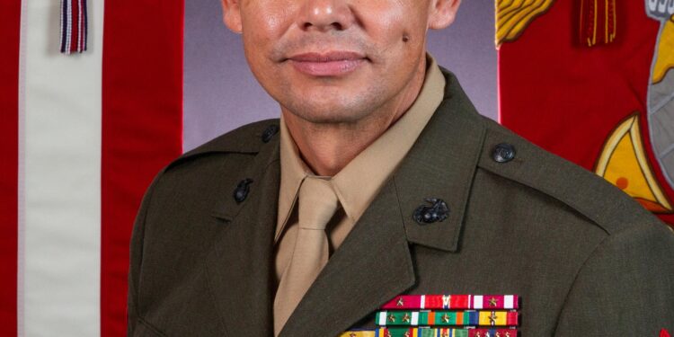 News – SMMC awards MSG Marines for life-saving aid in 1977 – DVIDS