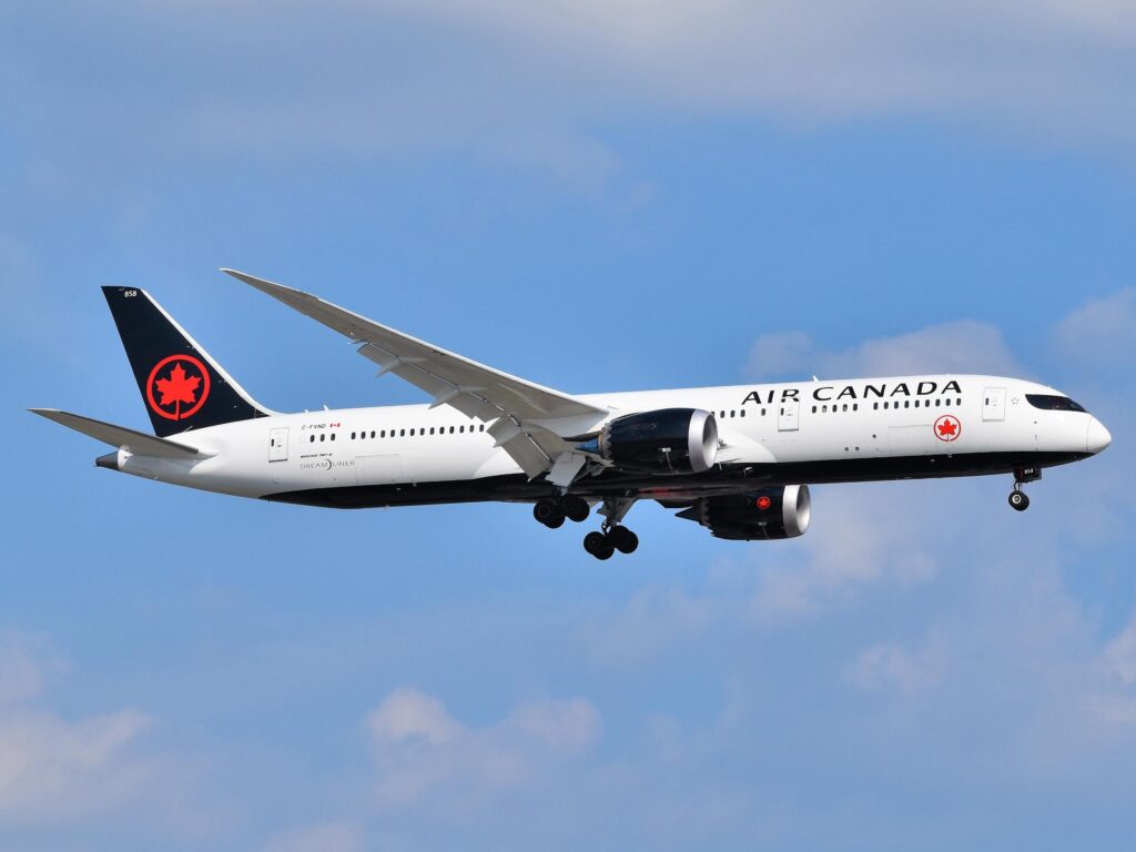 Air Canada flight attendants hold silent protest outside Montreal-Trudeau airport – CityNews Montreal