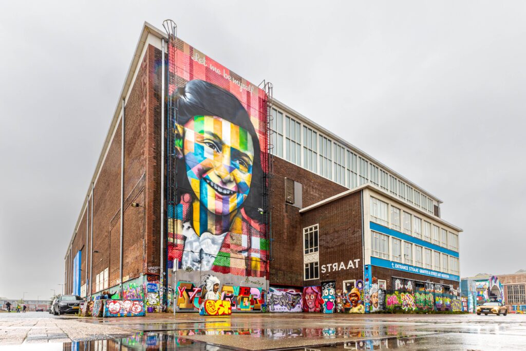 STRAAT – Atlas Obscura