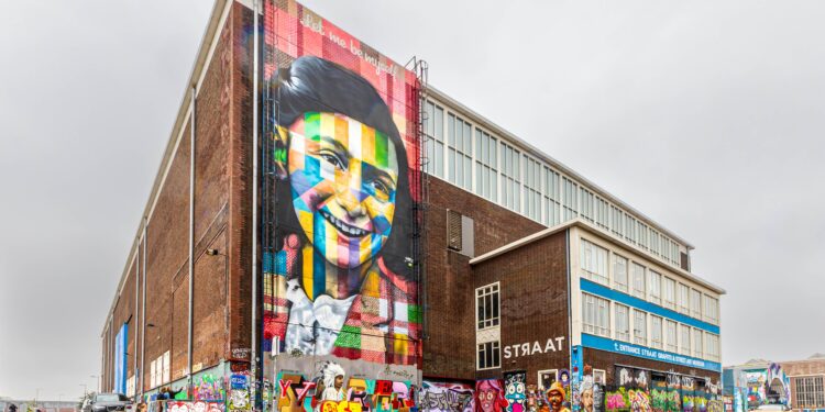 STRAAT – Atlas Obscura