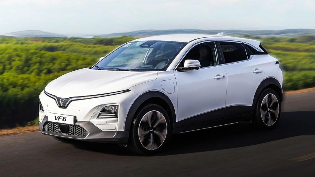 VinFast Debuts in India with First Showroom in Surat Ahead of EV Plant Launch – Energetica India Magazine