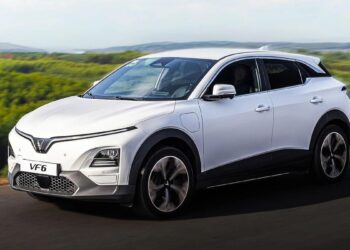 VinFast Debuts in India with First Showroom in Surat Ahead of EV Plant Launch – Energetica India Magazine