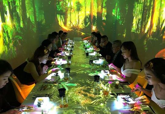 ‘Taste of China’ Immersive Dining Show Takes Guests on a Culinary Journey – Branding in Asia