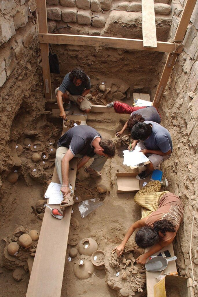 Photos from Egypt show archaeologists and divers recovering ancient artifacts from the seabed – AP News