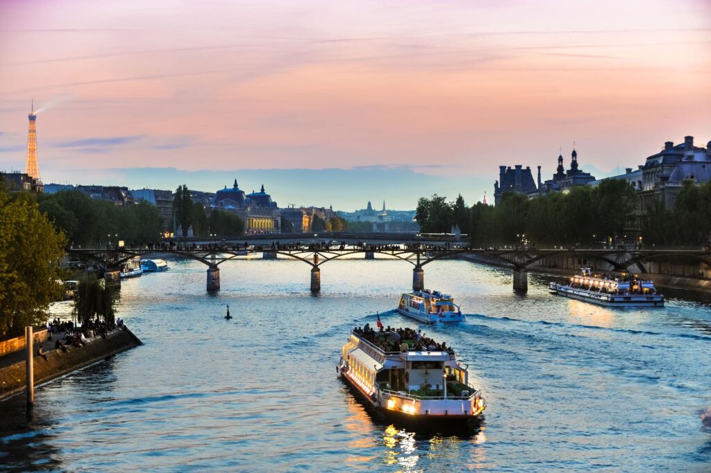 With the Seine open for swimming in Paris, tourists and residents embrace it as temperatures soar – PBS