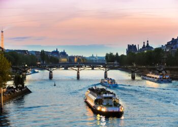 With the Seine open for swimming in Paris, tourists and residents embrace it as temperatures soar – PBS