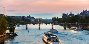 With the Seine open for swimming in Paris, tourists and residents embrace it as temperatures soar – PBS