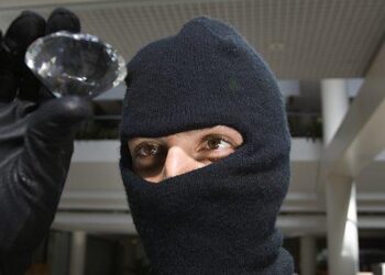 Surat’s Rs 32cr diamond ‘theft’ was staged: Cops say owner hoped to claim Rs 20 crore from insurance; tra – The Times of India
