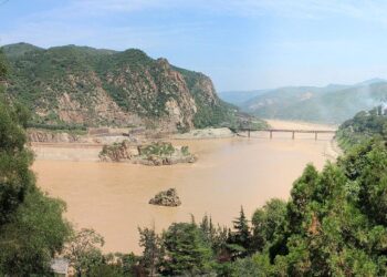 Segment of Yellow River in Jinan witnesses ice jam scenes – People’s Daily