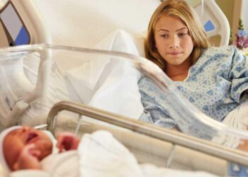 Examining the associations between social support and postpartum depression symptoms among adolescent mothers in Nairobi, Kenya – BioMed Central