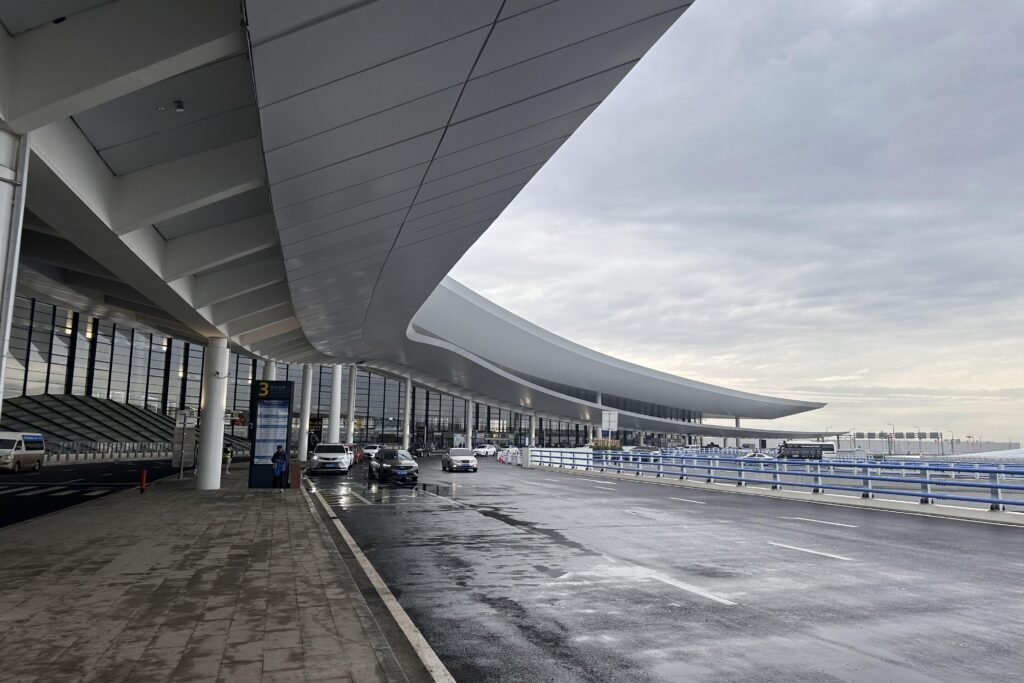 GLOABLink | Urumqi airport sees rapid growth in passenger and cargo traffic – Xinhua