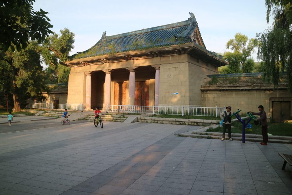 The Fading History of China’s Forgotten Manchukuo Temple – The World of Chinese