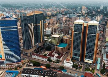 Leaving Dar es Salaam – Tunasafiri! – Goshen College