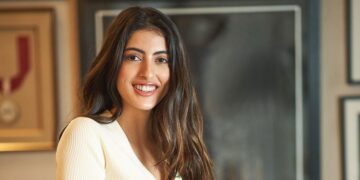 Navya Naveli Nanda, Armaan Malik Meet Apple CEO Tim Cook in Mumbai – INDIA New England News