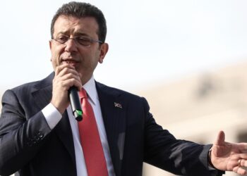 Turkish opposition Istanbul HQ seized under police guard – Middle East Eye