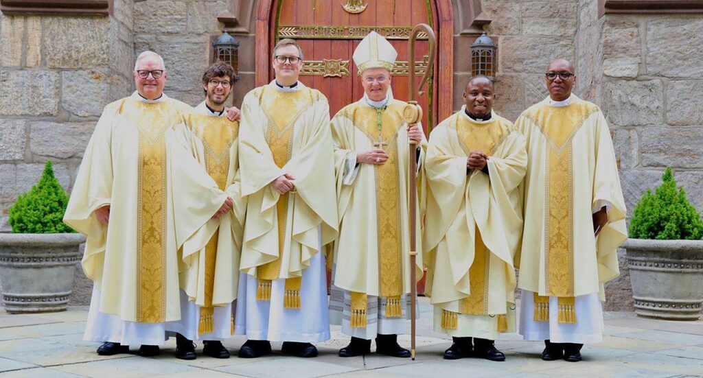 A life of faith, wisdom and art; Pune Jesuit priest Fr Desbruslais passes on – The Indian Express