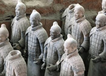 Analysis: Xi’an massive lockdown tests limits of China’s zero-Covid policy – CNN