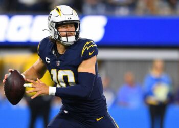 Chargers at Las Vegas Raiders: Who has the edge? – Orange County Register