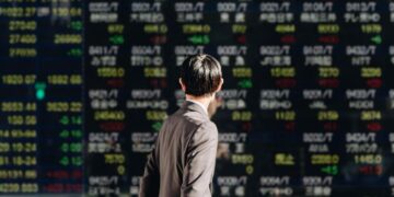 Asian Stocks Gain at Open After Wall Street Rally: Markets Wrap – Bloomberg.com