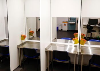 Bogota fights heroin overdoses with South America’s only supervised drug consumption room – AP News