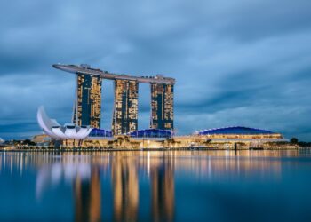 Singapore Man, 3 Thai Women Arrested in Bangkok Zombie Vape Bust – Khaosod English