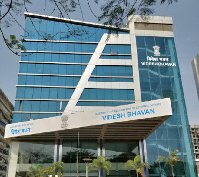 Many applicants complain of longer queues at Mundhwa passport office – Times of India